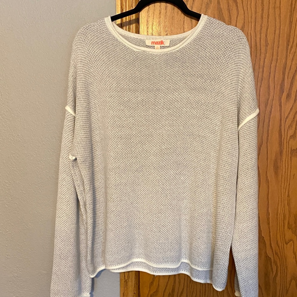 Matix Women's Light Gray Crew Neck Sweater
